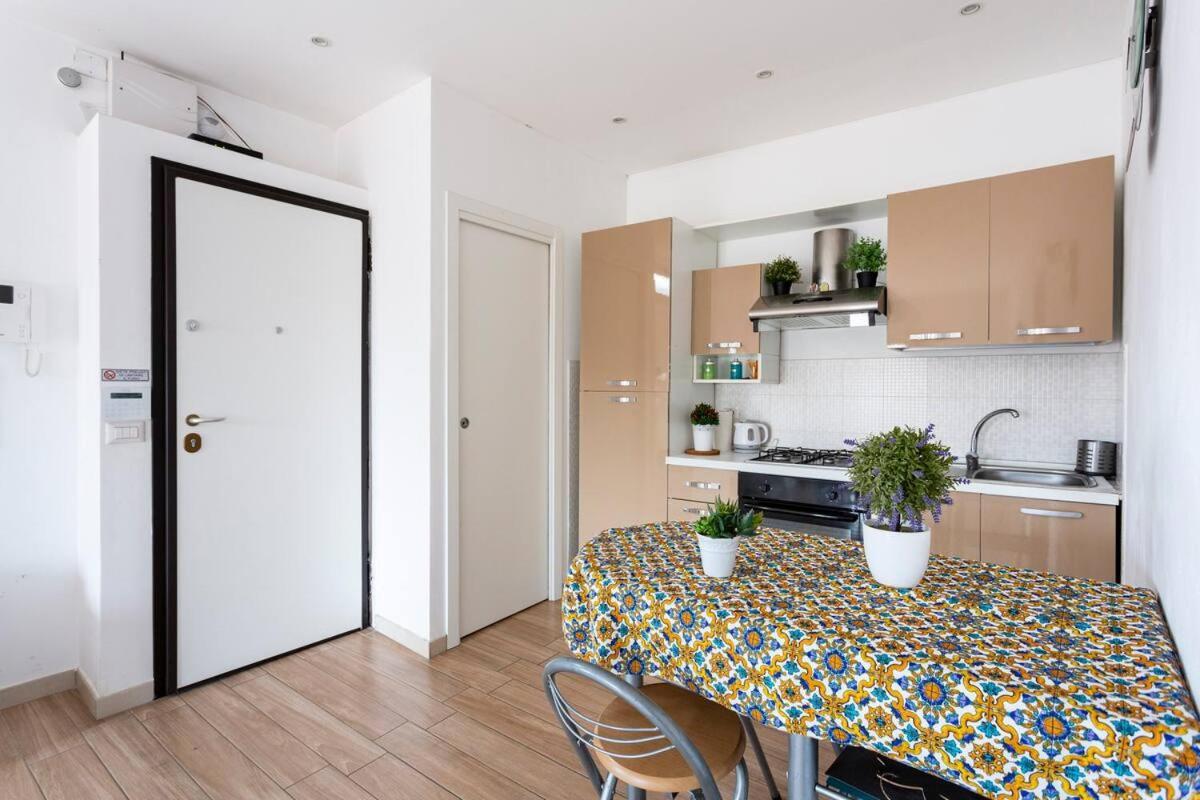 Frank'S House - Appartamento Con Terrazzo In Centro ปาแลร์โม ภายนอก รูปภาพ