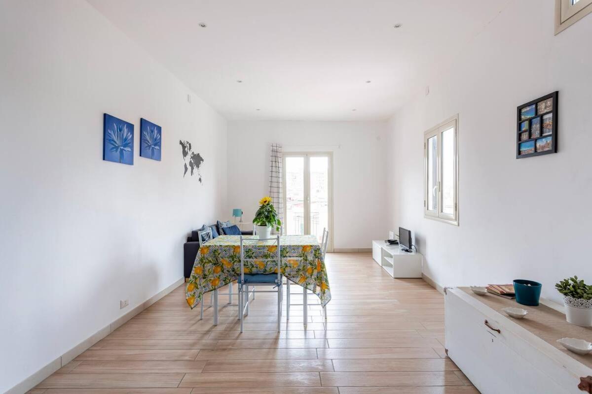 Frank'S House - Appartamento Con Terrazzo In Centro ปาแลร์โม ภายนอก รูปภาพ
