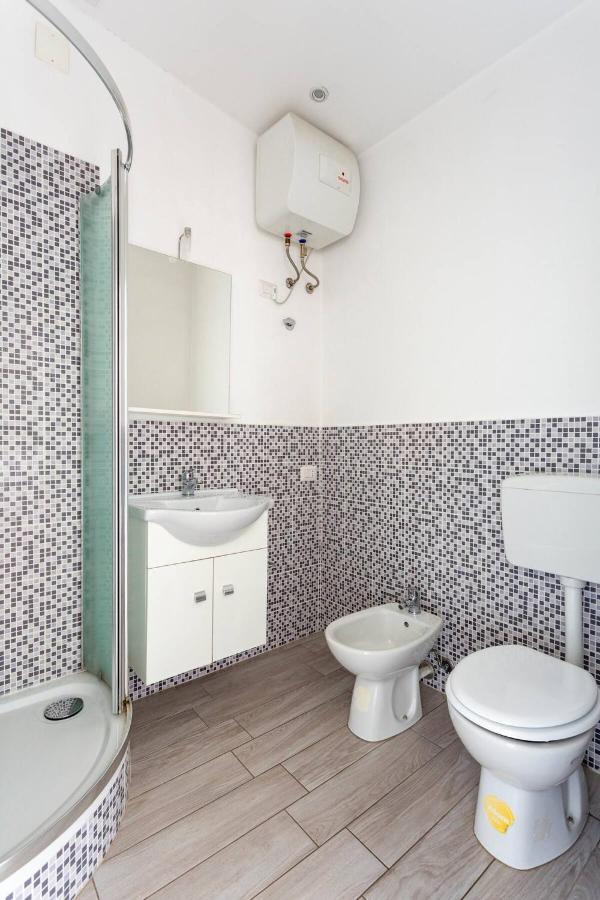Frank'S House - Appartamento Con Terrazzo In Centro ปาแลร์โม ภายนอก รูปภาพ