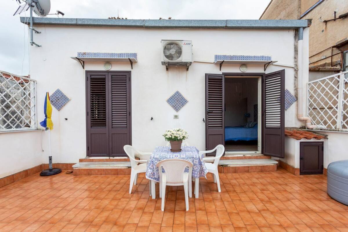 Frank'S House - Appartamento Con Terrazzo In Centro ปาแลร์โม ภายนอก รูปภาพ